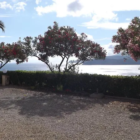 La Casa Sul Tramonto - - Services Included Ferienhaus
